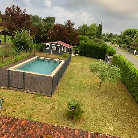 Grande Maison Atypique Avec Piscine Vakantiehuis Salles (Gironde)