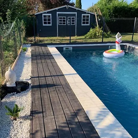 Vakantiehuis Grande Maison Atypique Avec Piscine