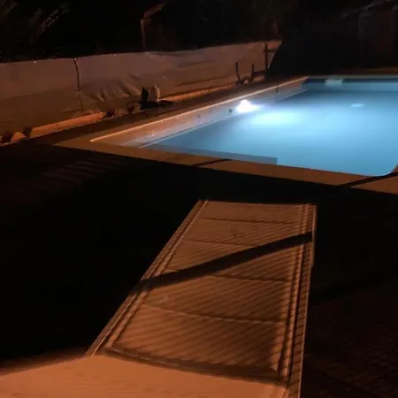 Vakantiehuis Grande Maison Atypique Avec Piscine